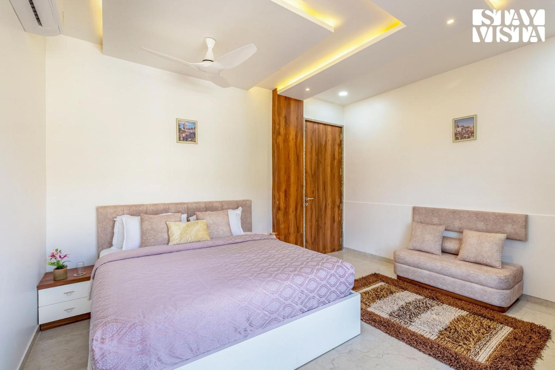 Stayvista'S Bella Dream - Mountain-View With Outdoor Pool, Lawn Featuring A Gazebo & Indoor Games Udaipur Buitenkant foto