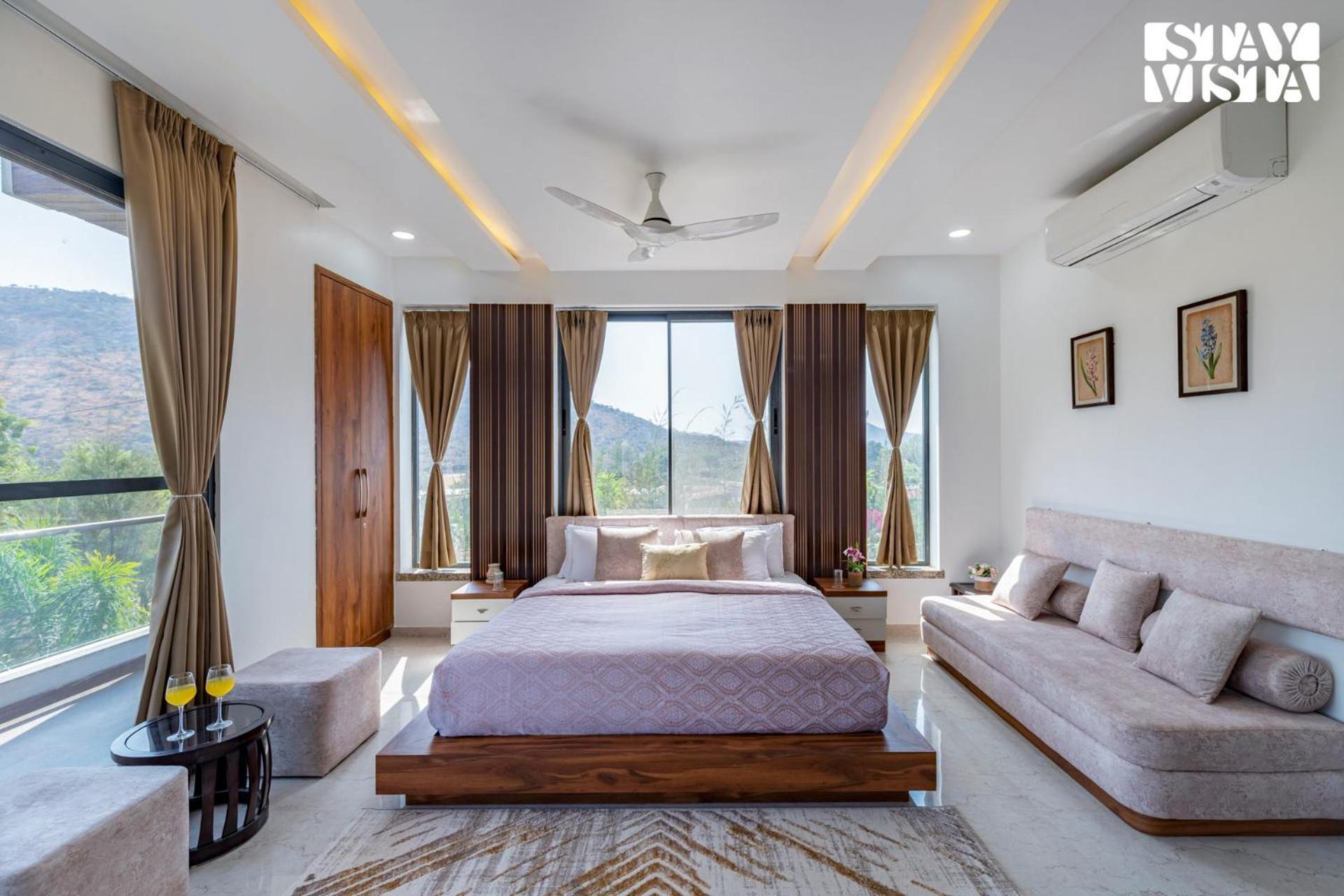 Stayvista'S Bella Dream - Mountain-View With Outdoor Pool, Lawn Featuring A Gazebo & Indoor Games Udaipur Buitenkant foto