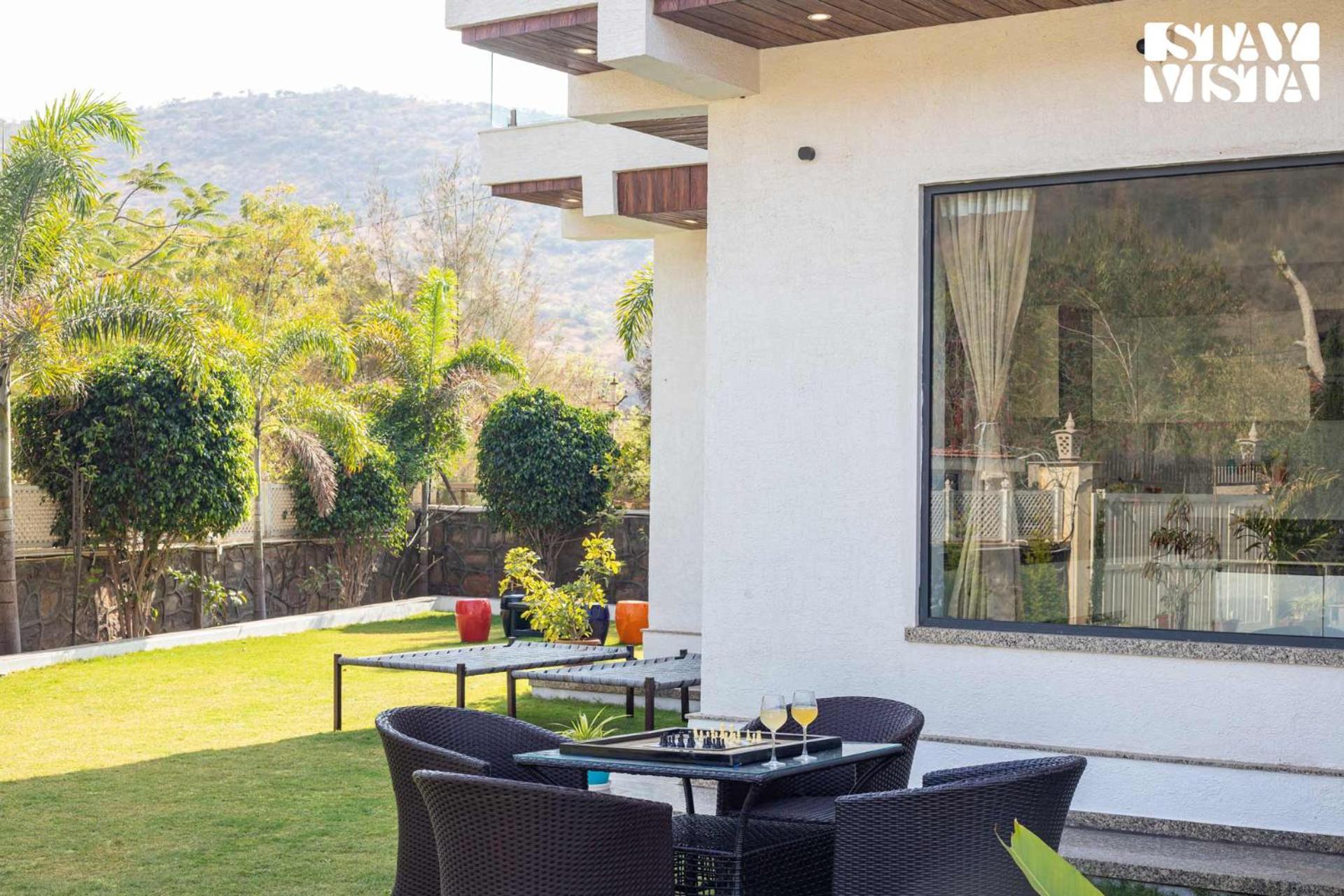 Stayvista'S Bella Dream - Mountain-View With Outdoor Pool, Lawn Featuring A Gazebo & Indoor Games Udaipur Buitenkant foto