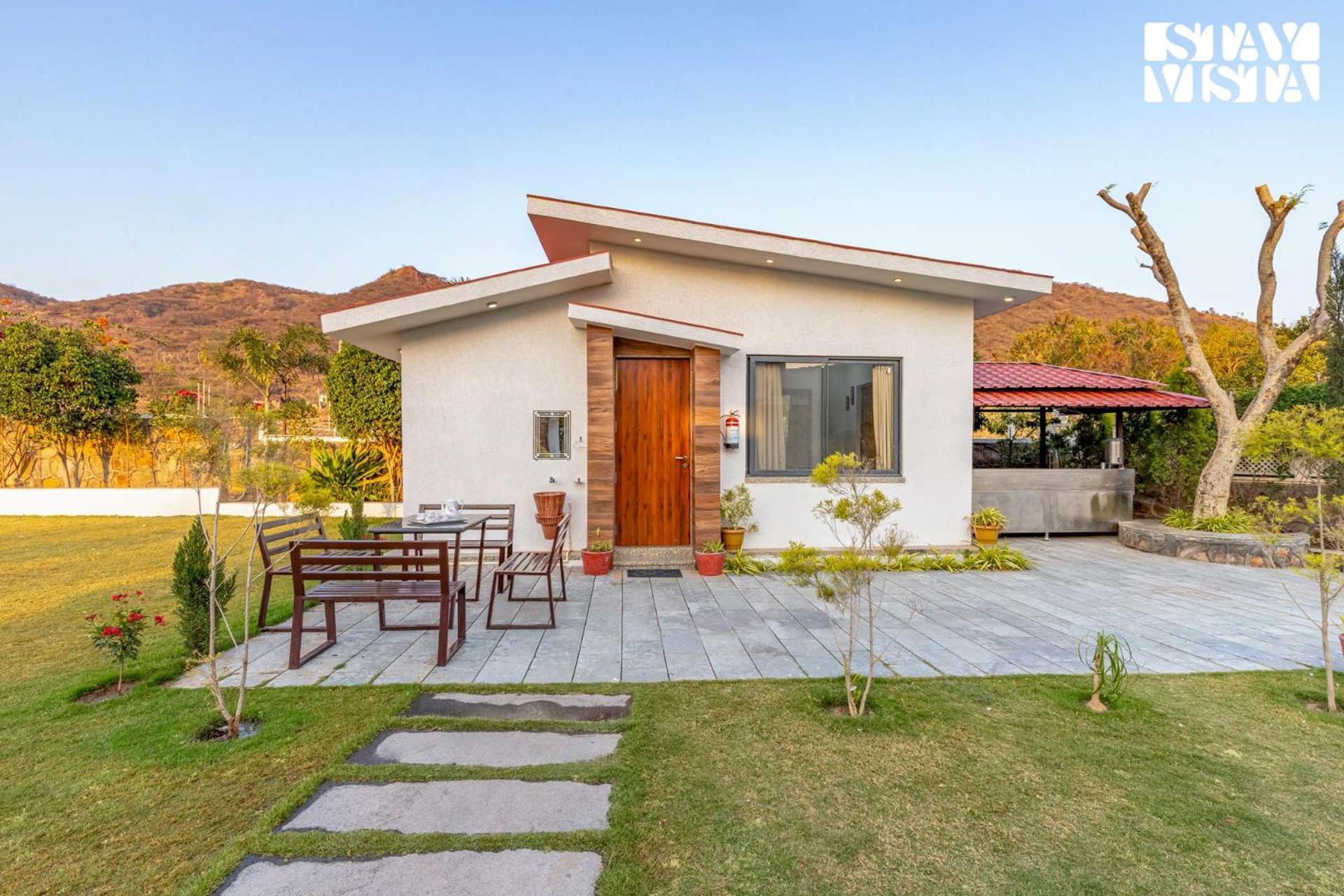 Stayvista'S Bella Dream - Mountain-View With Outdoor Pool, Lawn Featuring A Gazebo & Indoor Games Udaipur Buitenkant foto
